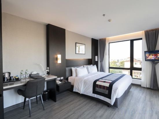 Фото SureStay Hotel by Best Western Vientiane