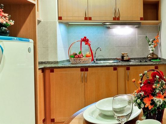 Фото Admiral Suite Serviced Apartment Hotel Sukhumvit