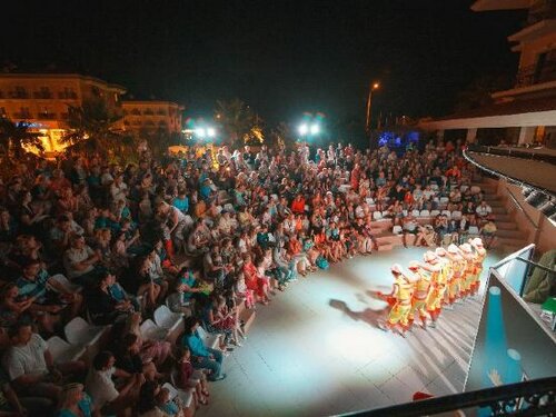 Гостиница L'Oceanica Beach Resort Hotel в Чамьюва