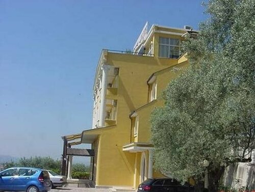 Гостиница Le Olive Hotel в Эльбасане