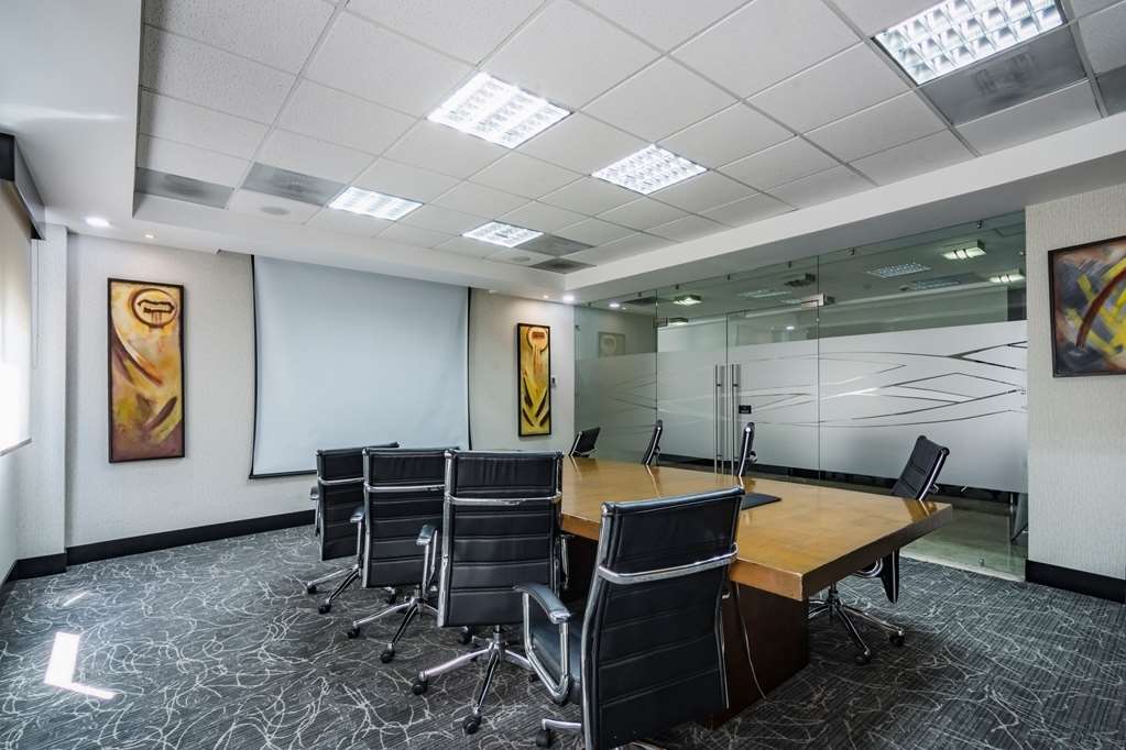 Фото DoubleTree by Hilton Queretaro