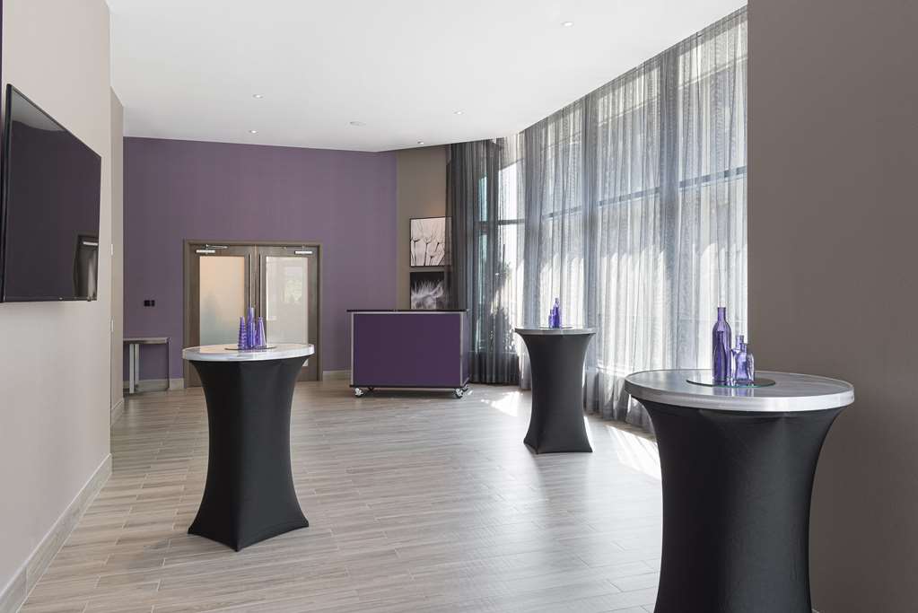 Фото Homewood Suites by Hilton Ottawa Downtown