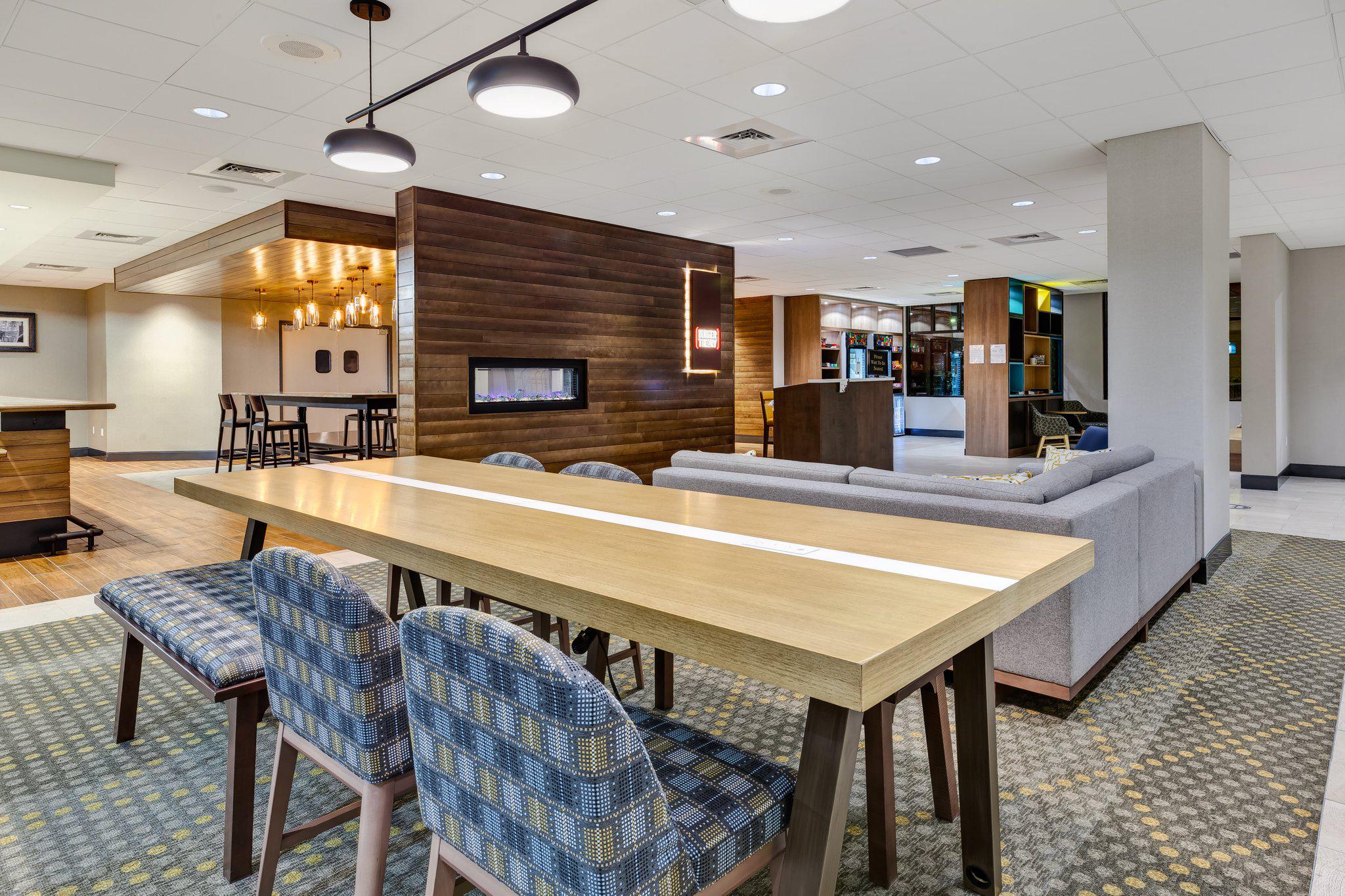 Фото Holiday Inn Grand Rapids Downtown, an Ihg Hotel