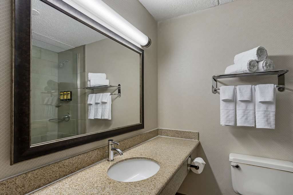 Фото Best Western Plus Kingston Hotel And Conference Center