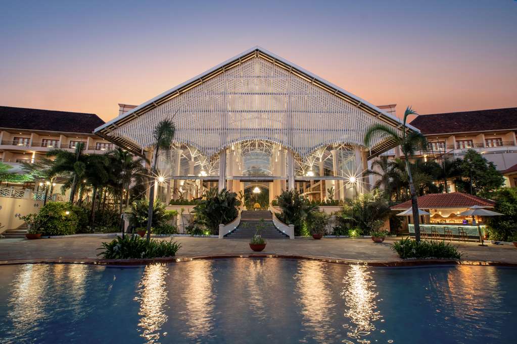 Фото Radisson Blu Resort Goa Cavelossim Beach