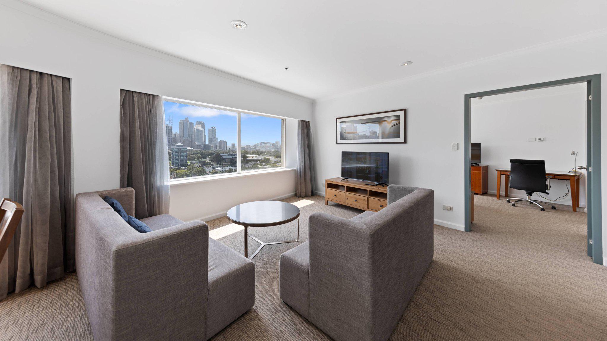 Фото Holiday Inn Sydney Potts Point