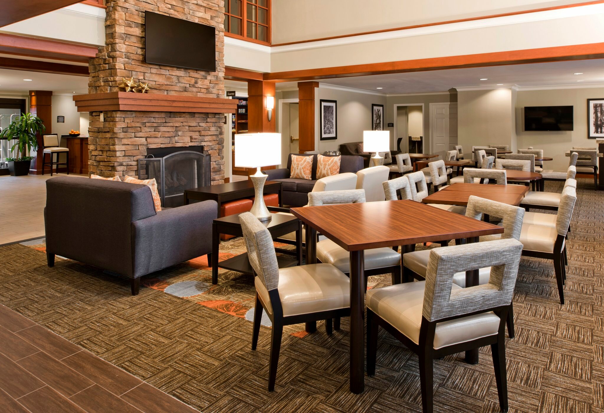 Фото Staybridge Suites Charlotte Ballantyne, an Ihg Hotel