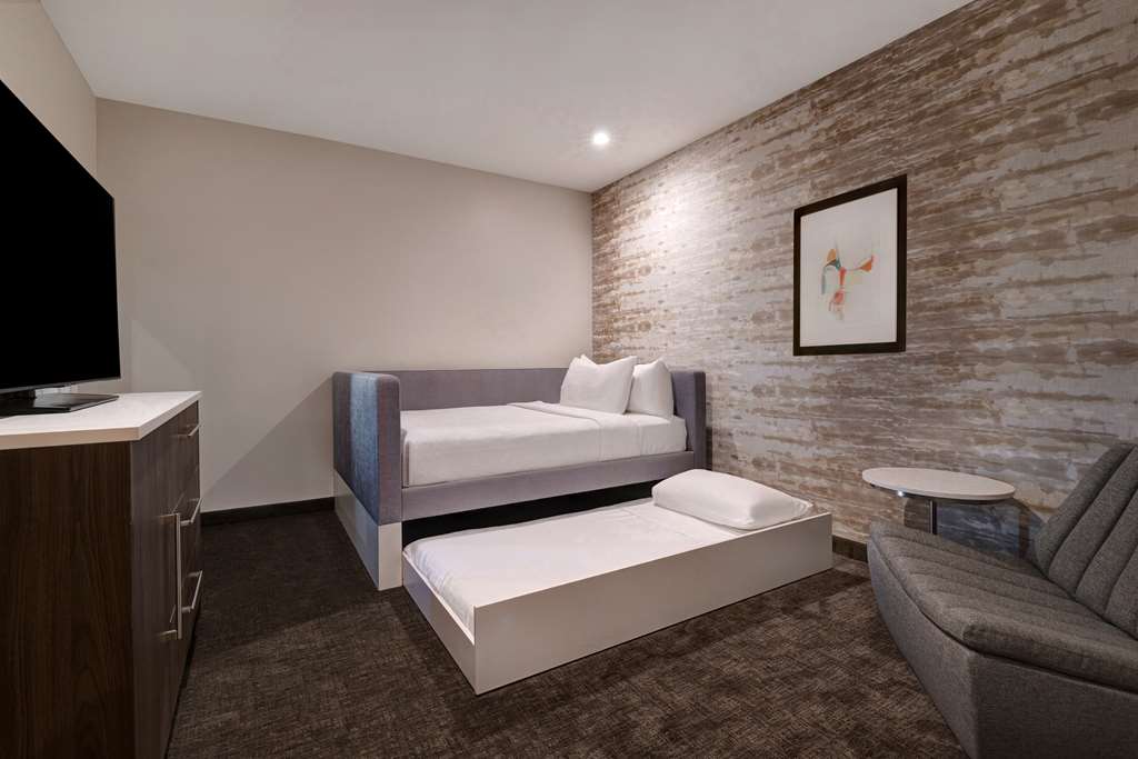 Фото Home2Suites by Hilton Anaheim Resort