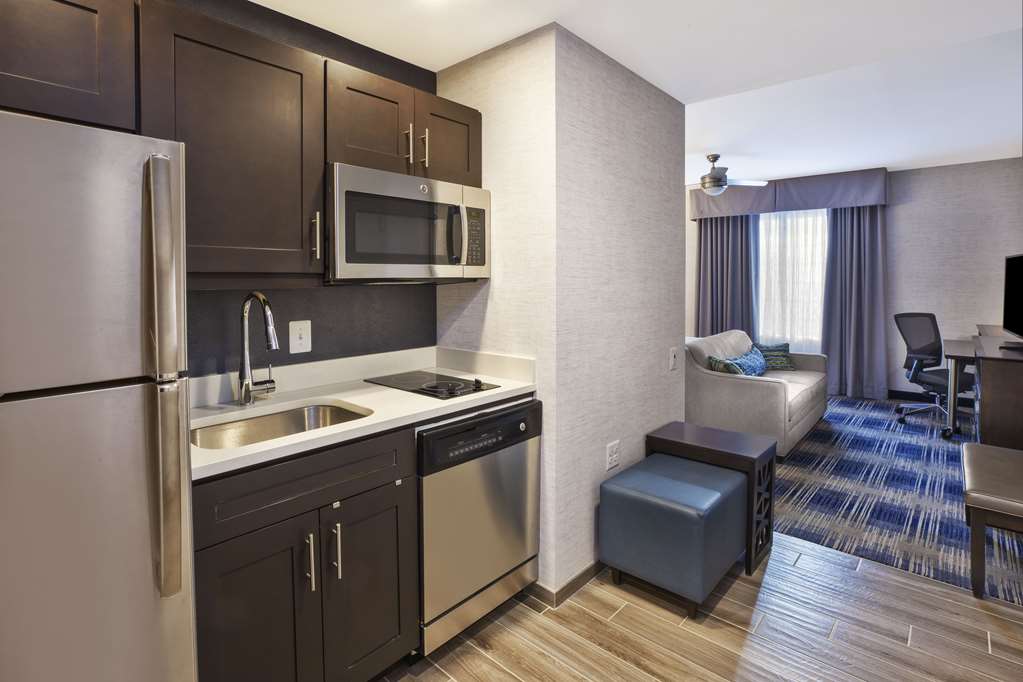 Фото Homewood Suites by Hilton Arlington Rosslyn Key Bridge