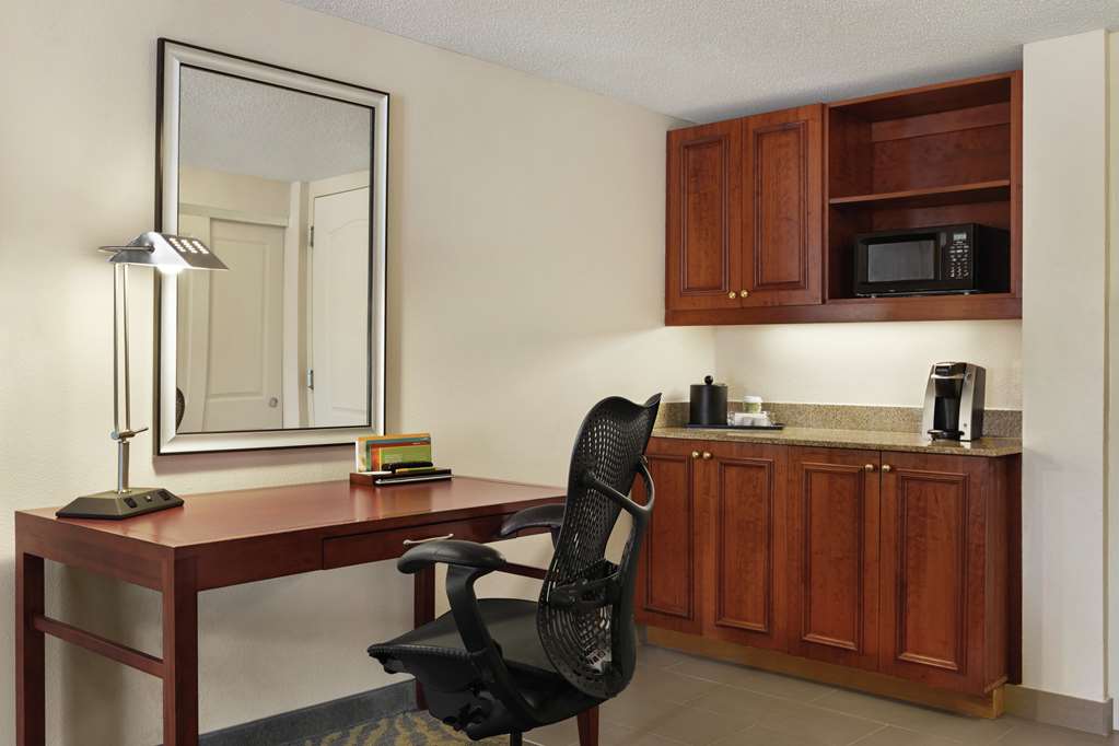 Фото Hilton Garden Inn Shelton