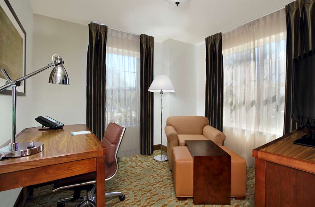 Фото Homewood Suites by Hilton Newark-Fremont