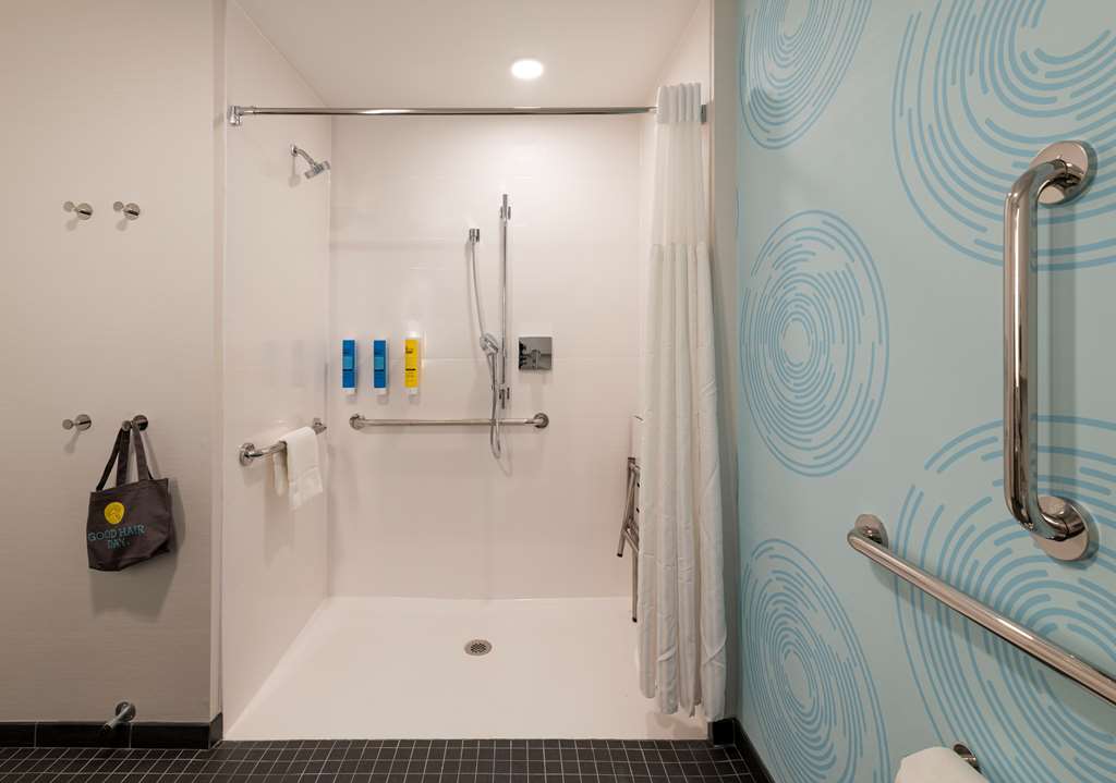 Фото Tru by Hilton Phoenix Glendale Westgate, Az