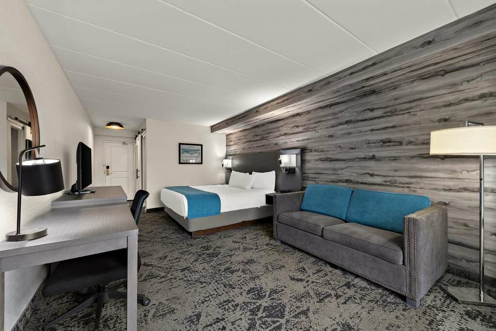 Фото Best Western Parkway Hotel Toronto North