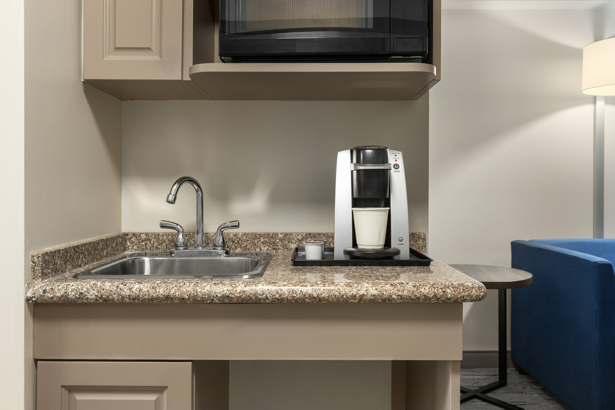 Фото Holiday Inn Express & Suites Brockville