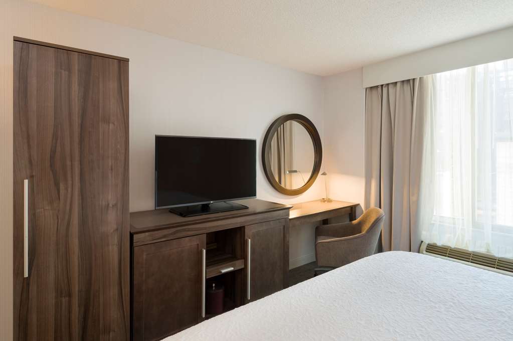 Фото Hampton Inn Manhattan-Chelsea
