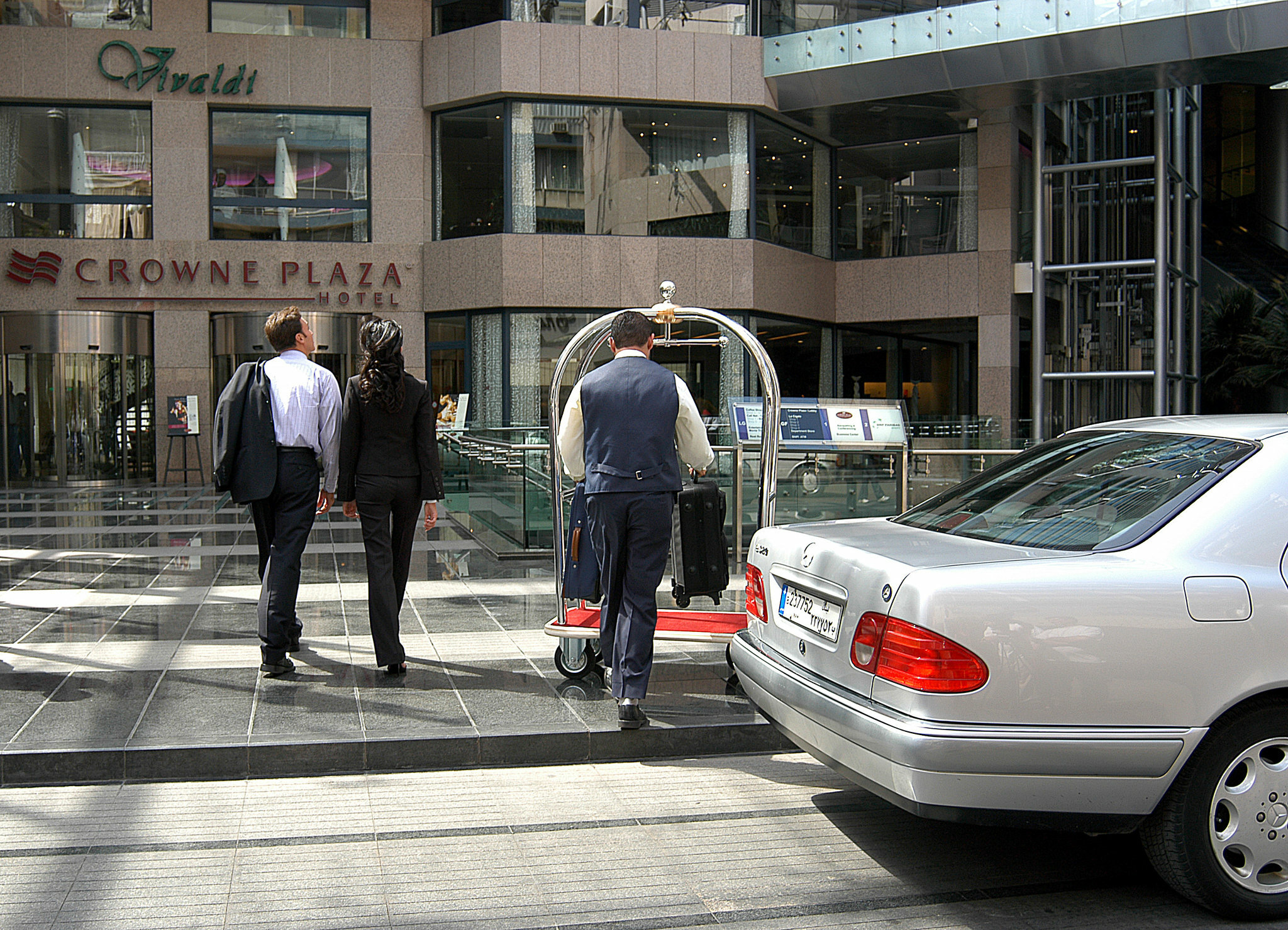 Фото Crowne Plaza Beirut