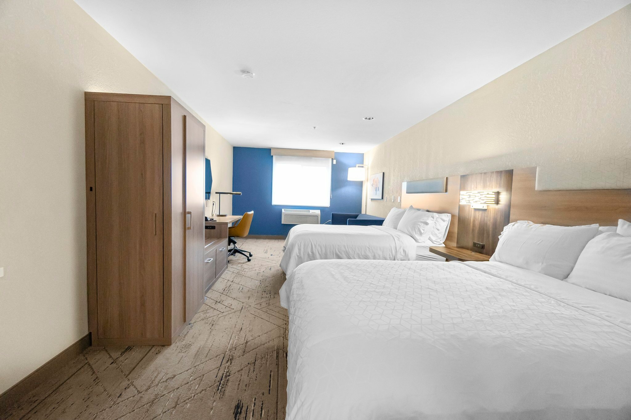 Фото Holiday Inn Express Salt Lake City South - Midvale, an Ihg Hotel