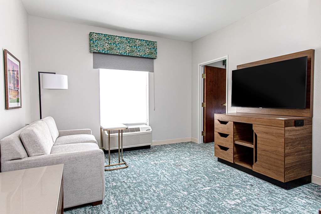 Фото Hampton Inn & Suites Charleston/West Ashley