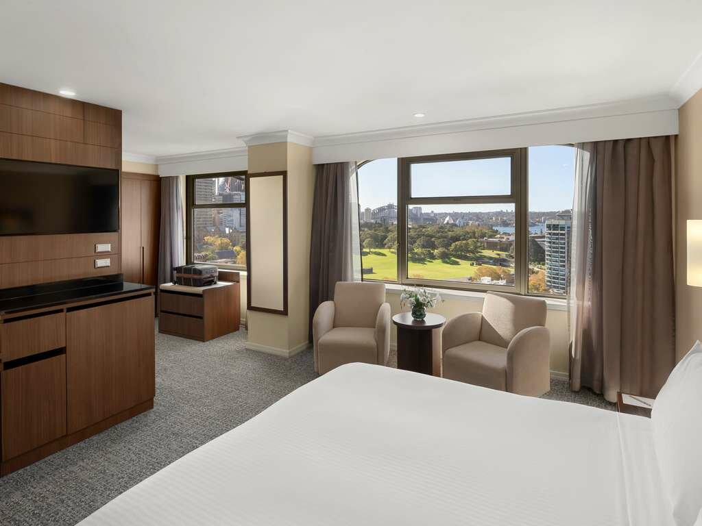 Фото The Sydney Boulevard Hotel
