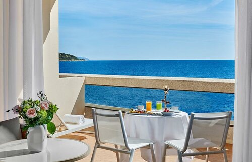 Гостиница Fairmont Monte Carlo в Бозолее