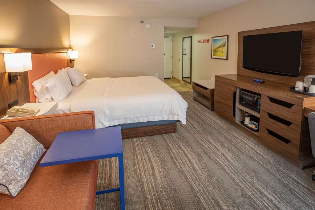 Фото Hampton Inn Pensacola-Airport