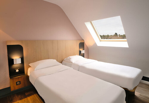 Гостиница B&b Hotel Dreux Centre в Дрё