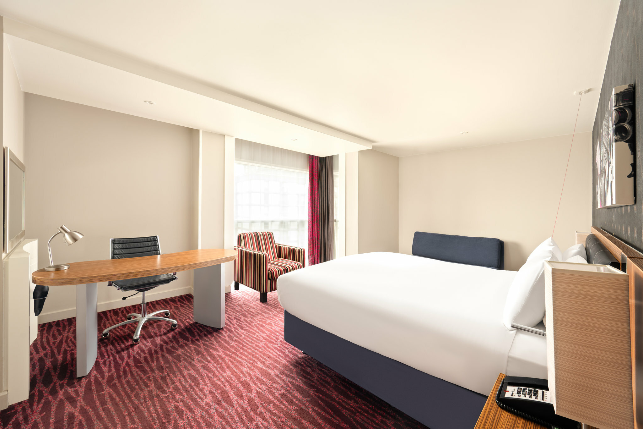 Фото Holiday Inn Manchester - MediaCityUK
