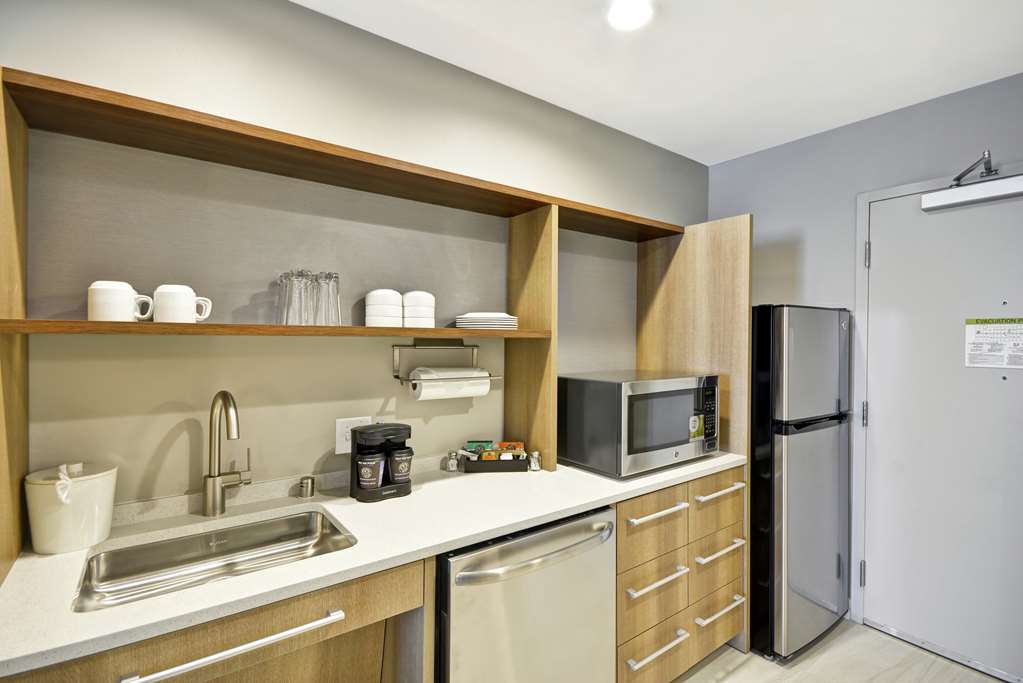 Фото Home2 Suites by Hilton Plano Legacy West