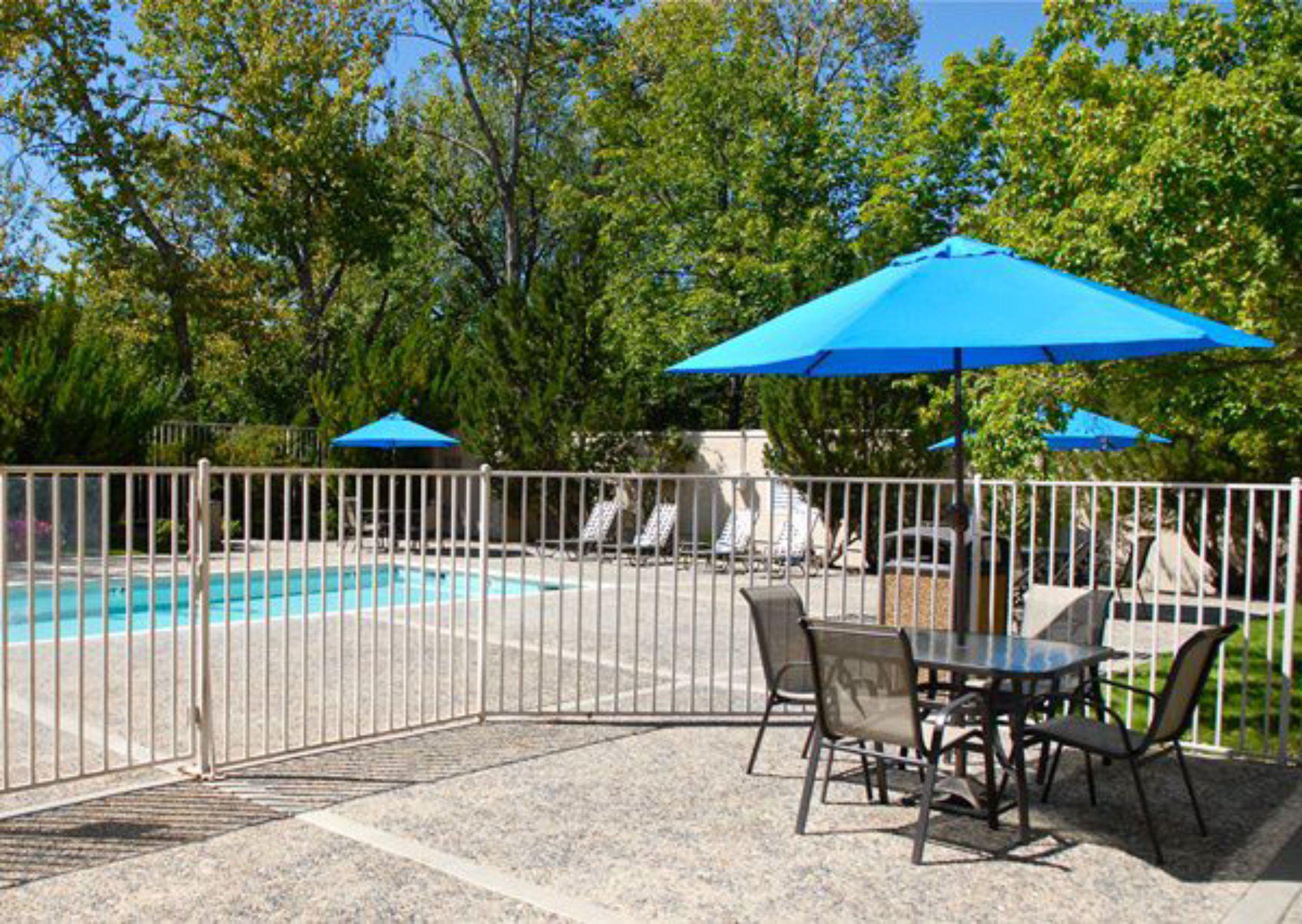 Фото Holiday Inn Express Boise - University Area, an Ihg Hotel