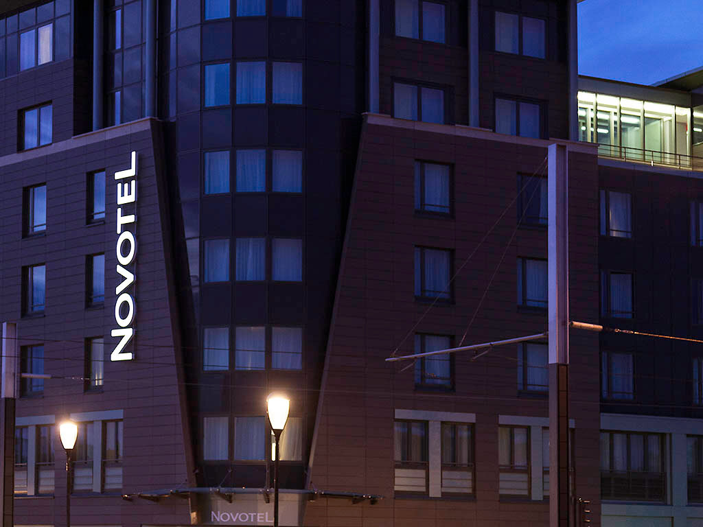 Фото Novotel Paris Saint Denis Stade Basilique