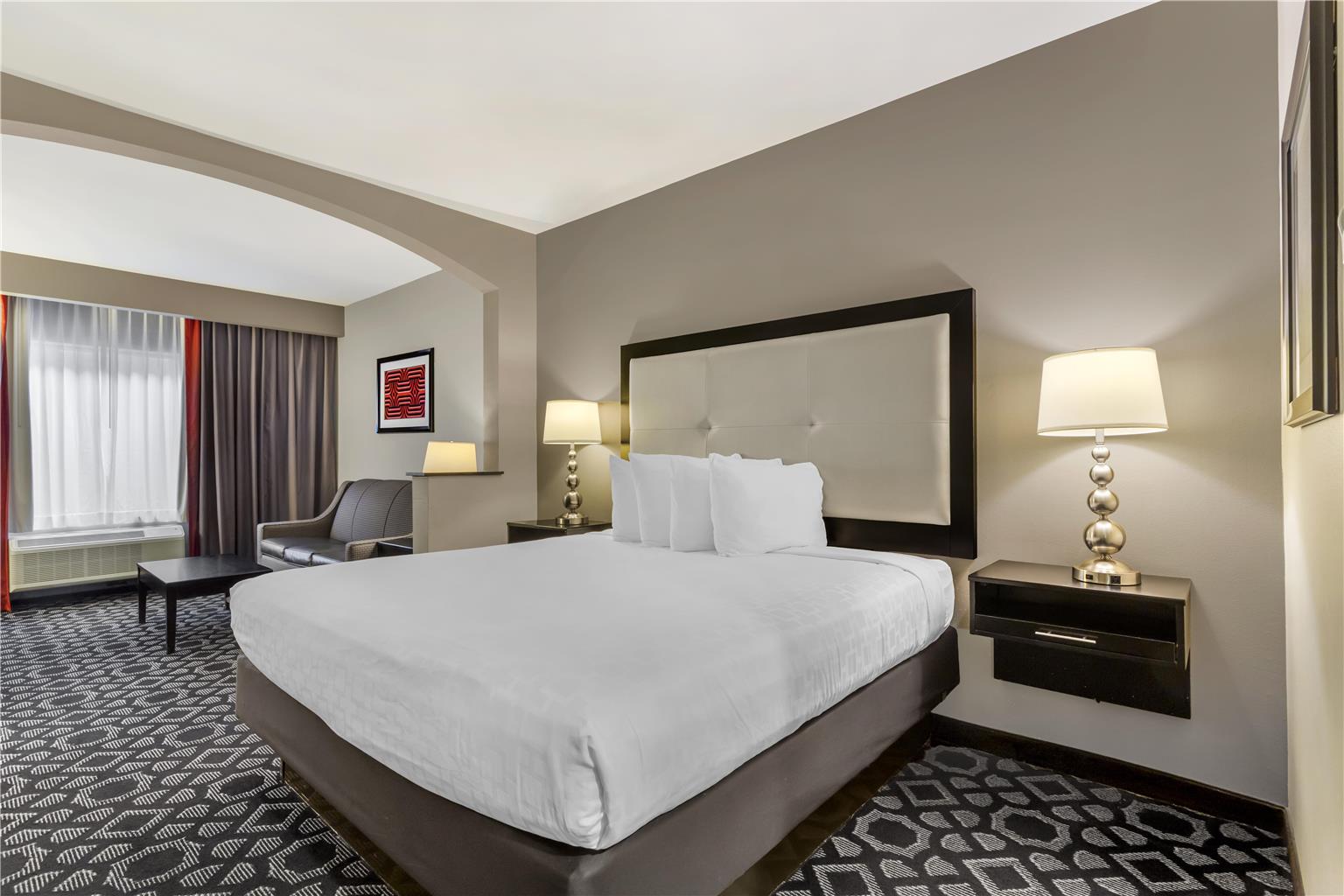 Фото Best Western Plus Laredo Inn & Suites