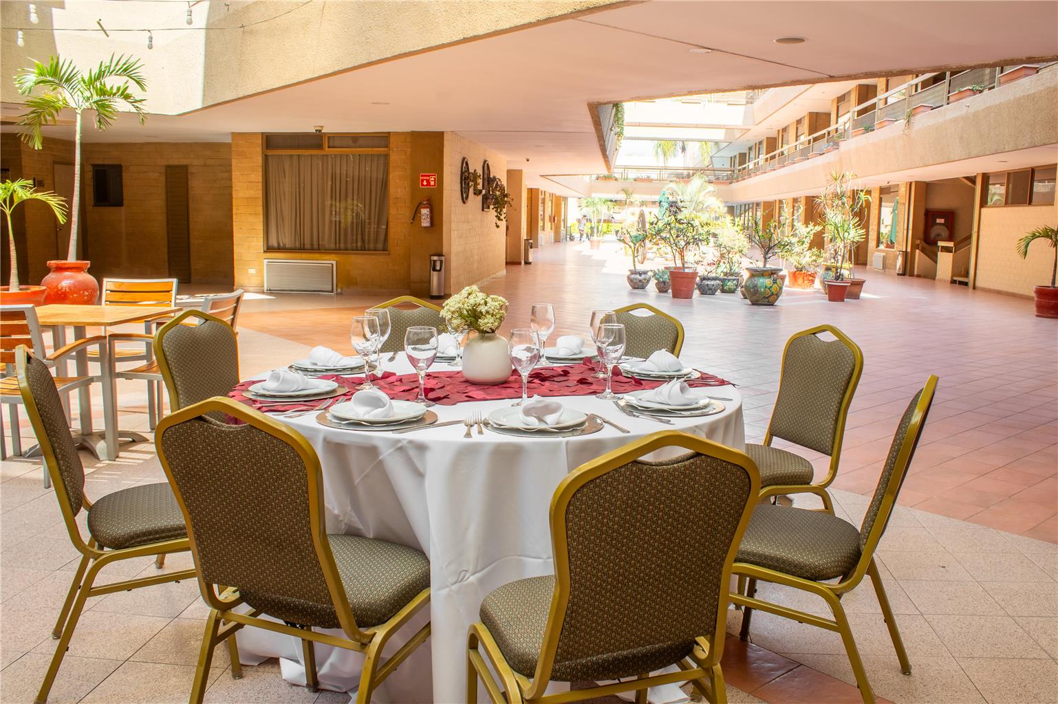 Фото Best Western Plus Plaza Florida & Tower