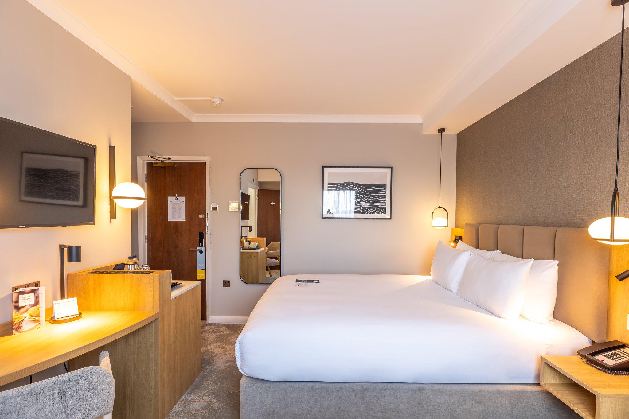 Фото Crowne Plaza London - Gatwick Airport