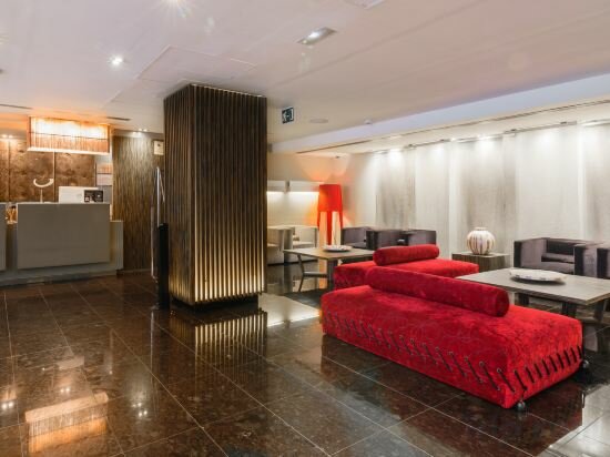 Фото Grums Barcelona Hotel & SPA
