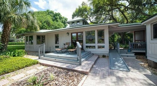 Гостиница Riverbend Retreat в Тампе