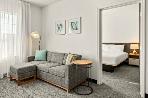 Гостиница TownePlace Suites by Marriott Chicago Lombard в Элмхерсте