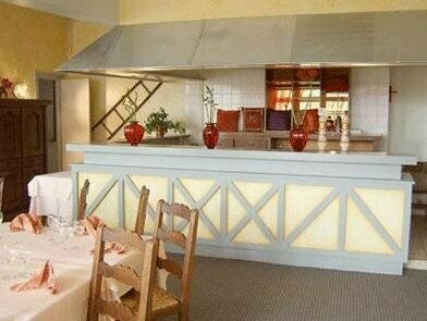 Гостиница L'Auberge Normande в Кутансе