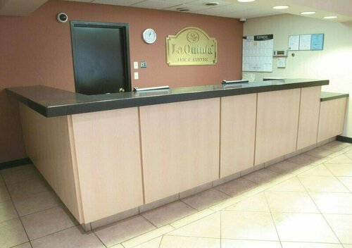 Гостиница La Quinta Inn Suites White Plains Elmsford в Элмсфорде