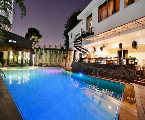 Внешний вид отеля Grand Inna Tunjungan в Сурабой, фото 3