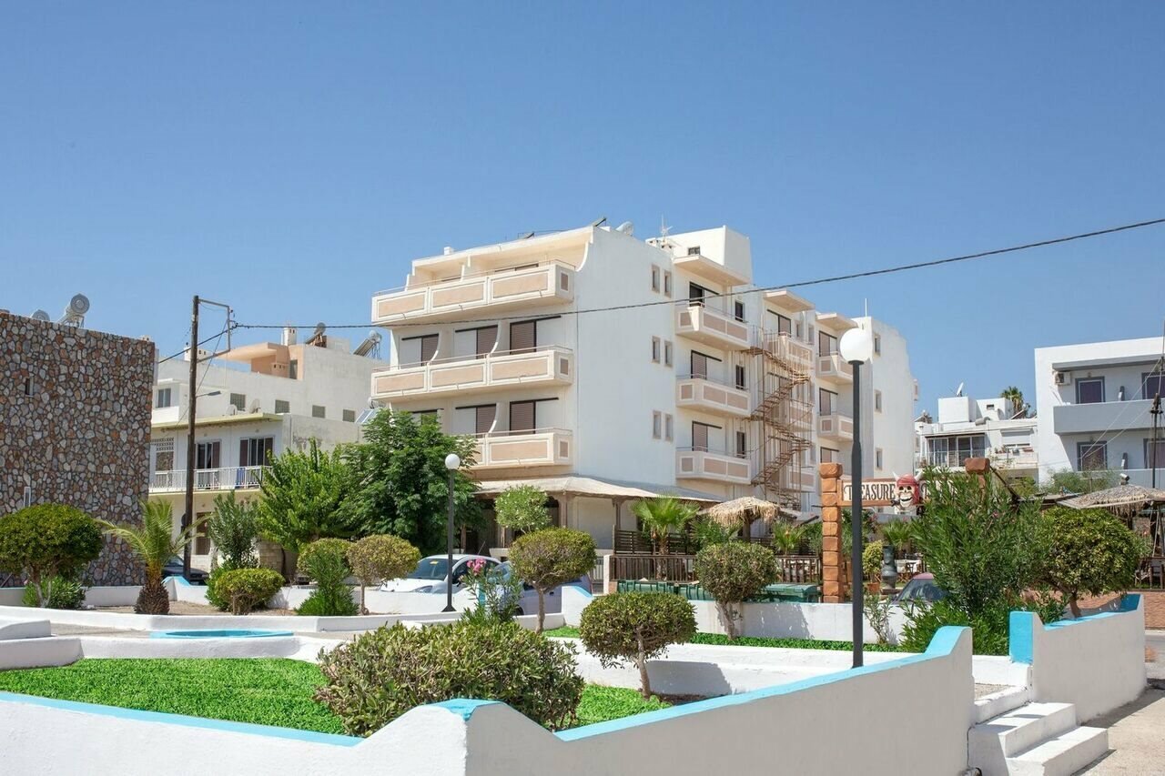 Фото Silver Beach Hotel