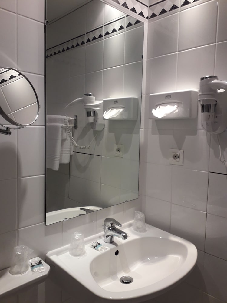 Фото Mercure Lourdes Imperial