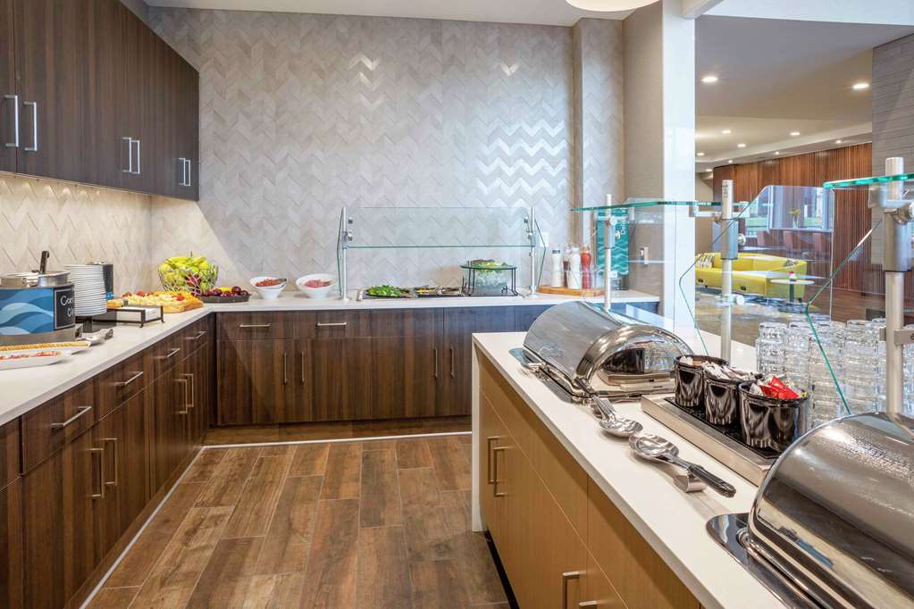 Фото Homewood Suites by Hilton Edina Minneapolis