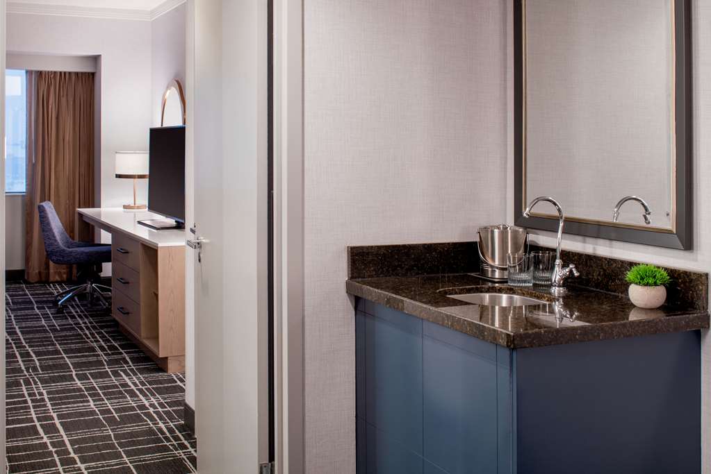 Фото DoubleTree Suites by Hilton Hotel Salt Lake City