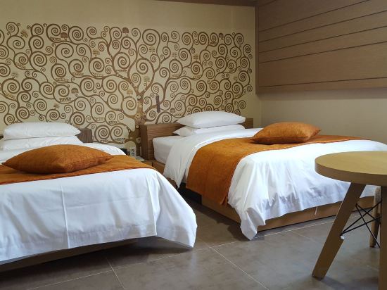 Фото Suwon Orsay Hotel