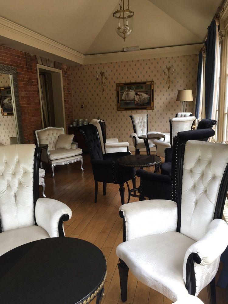 Фото Risley Hall Hotel