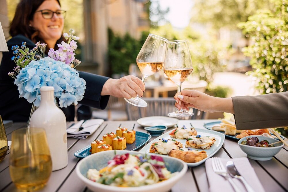 Фото Neues Schloss Privat Hotel Zurich, Autograph Collection