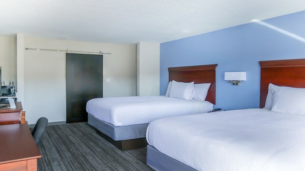 Фото Hotel South Tampa & Suites