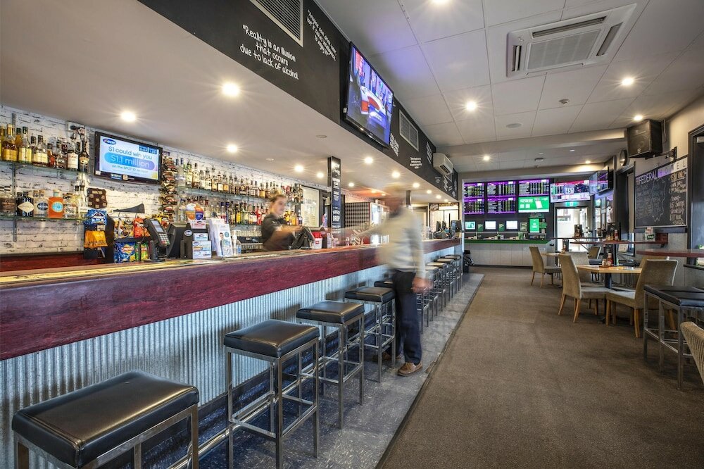 Фото Nightcap at Federal Hotel Mt Gambier