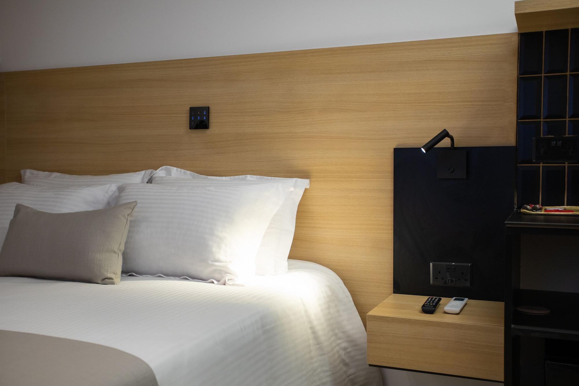 Фото Alinea Urban Saripolou Square