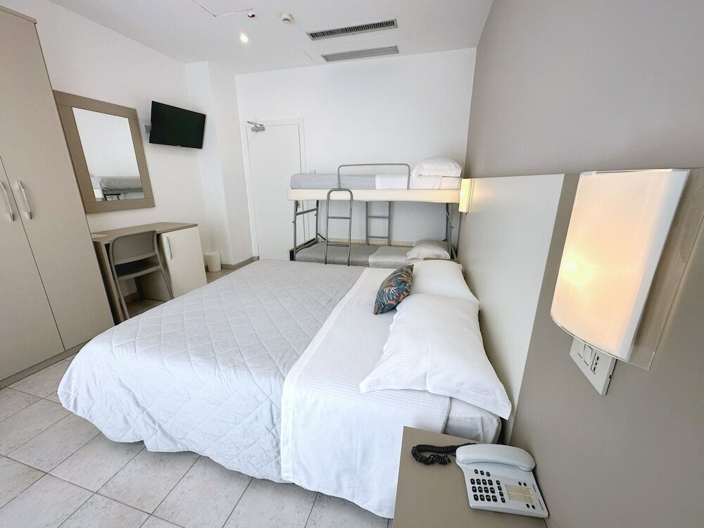 Фото Aura Living Hotel